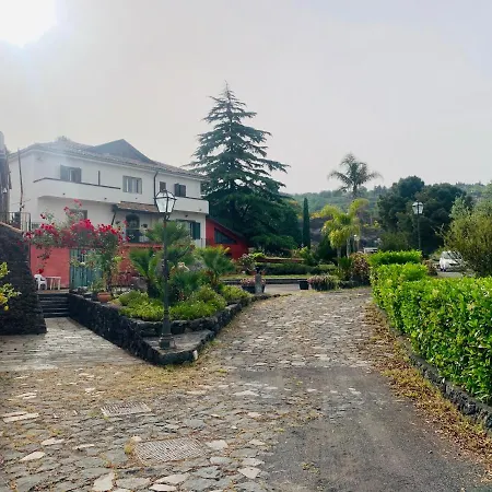 Villa Alessio - Case Vacanza Con Piscina Sull'Etna Puntalazzo Extérieur photo