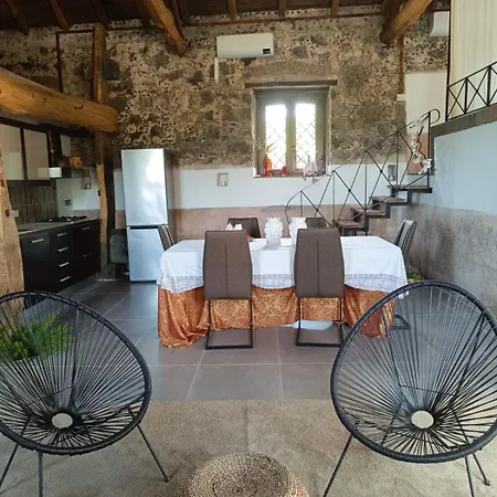 Villa Alessio - Case Vacanza Con Piscina Sull'Etna Puntalazzo Extérieur photo